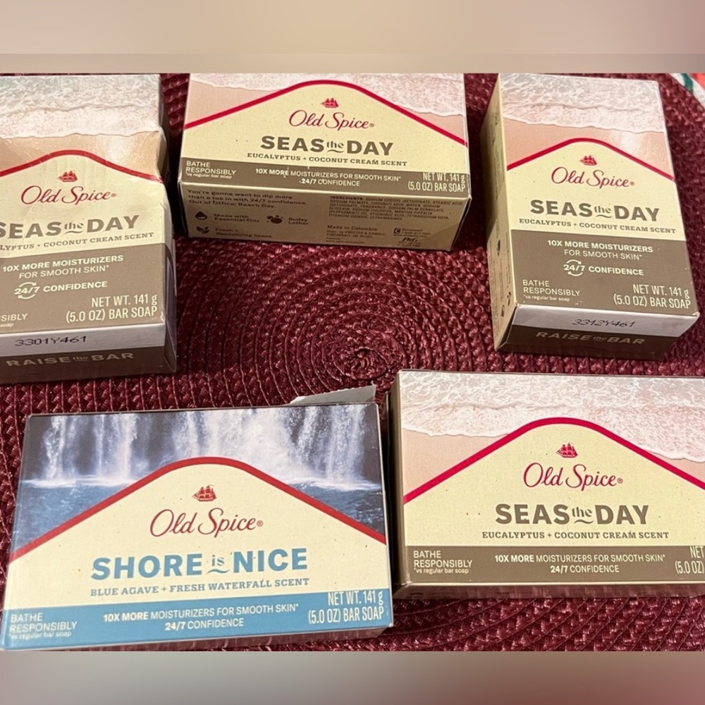 Old Spice Seas The Day Bar Soap x 4 Bars + 1 Old Spice Shore is Nice Bar Soap!
